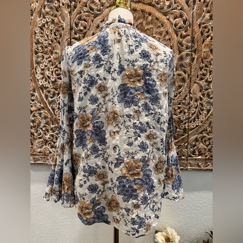 Umgee Blue & Tan Floral Bell Sleeve Boho, Romantic, Cottagecore Blouse - Picture 3 of 15